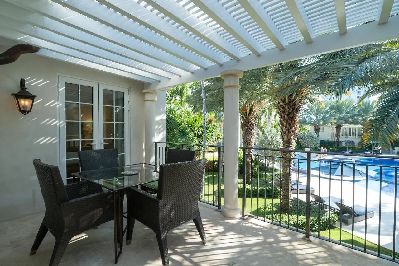****  The Regent Grand Otel Grace Bay Turks ve Caicos Adaları