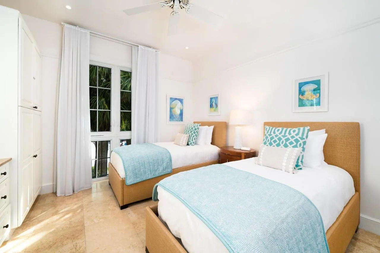 The Regent Grand Otel Grace Bay