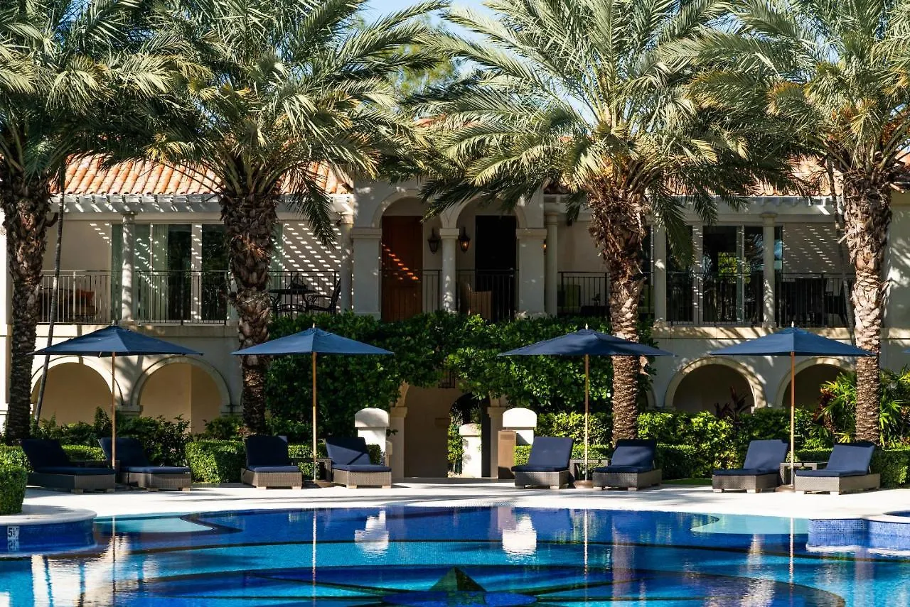 Отель The Regent Grand Грейс-Бэй